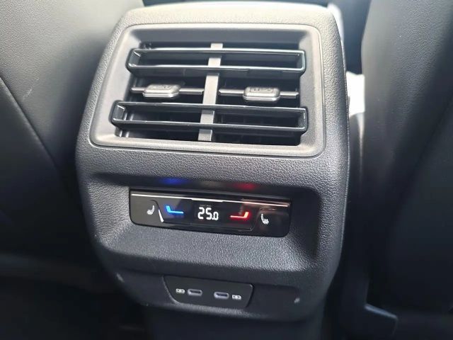 Volkswagen Tiguan TDI 4Mo STNDHZ AHK PANO A-LEDER 360° H&K