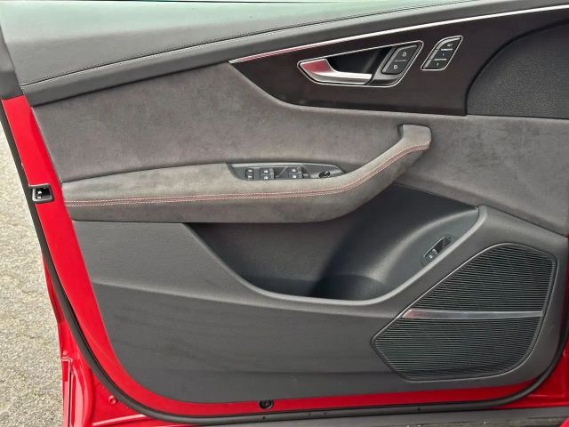 Audi RS Q8 Performance