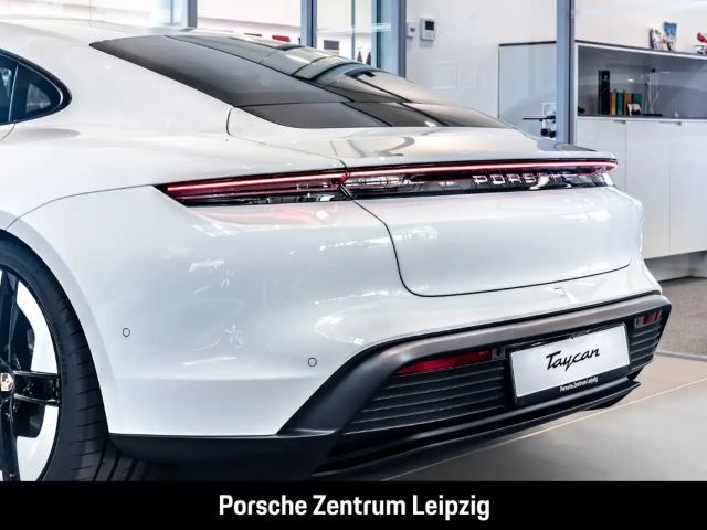 Porsche Taycan 4