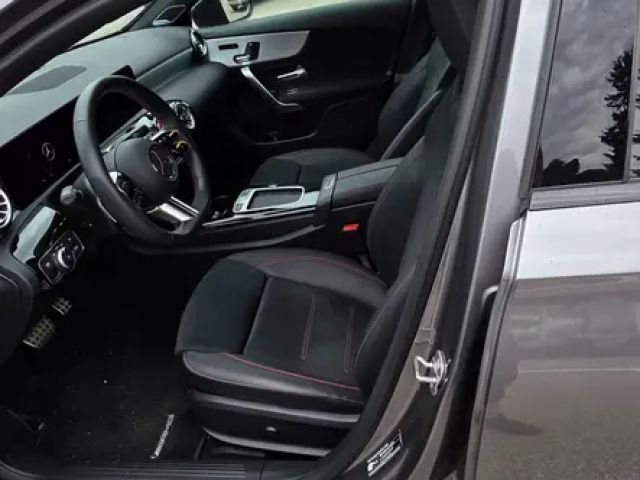 Mercedes-Benz A 200 A 200 d Hatchback