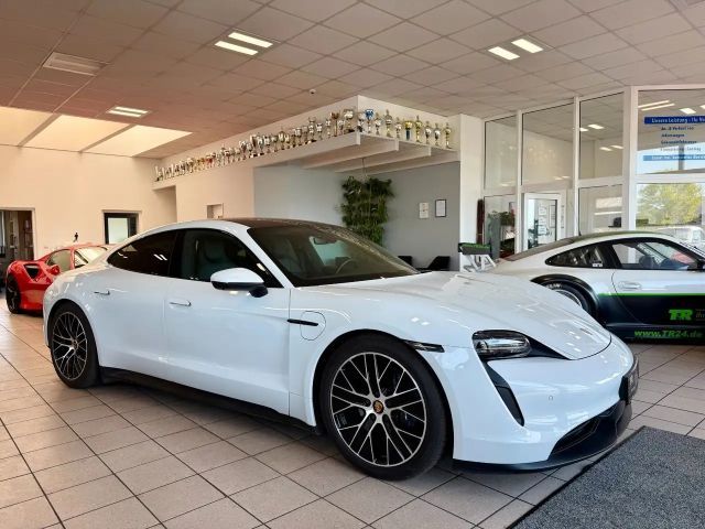 Porsche Taycan Performance Plus