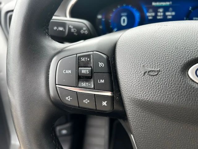 Ford Focus Titanium Wagon