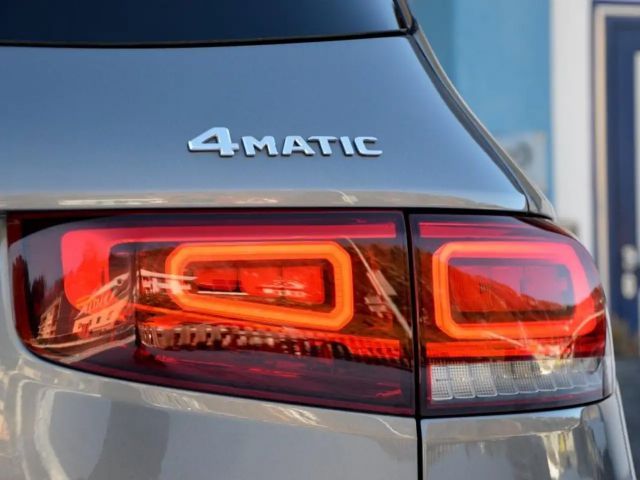 Mercedes-Benz GLB 200 4MATIC GLB 200 d