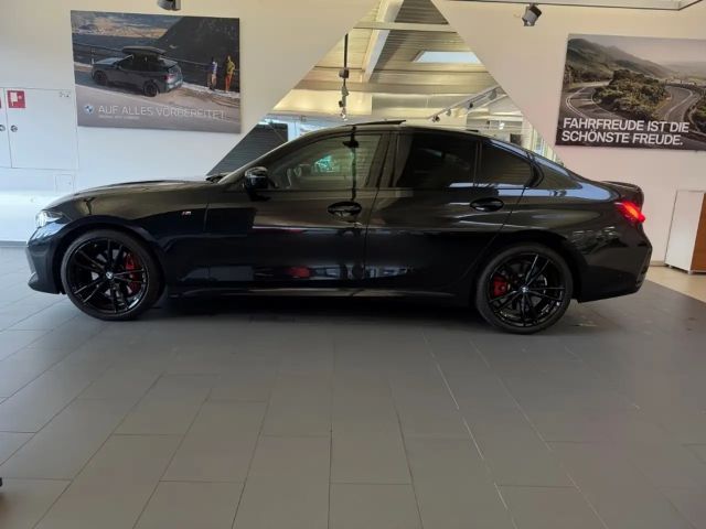 BMW 320 320d M-Sport Sedan xDrive