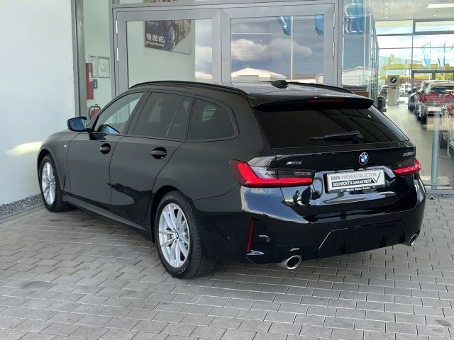 BMW 330 330d M-Sport Touring xDrive