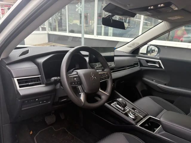 Mitsubishi Outlander 4WD PHEV