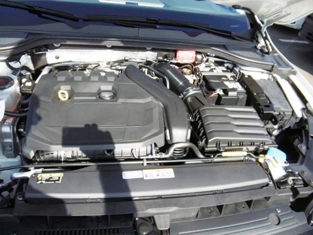 Volkswagen Golf 1.5 TSI Golf VIII