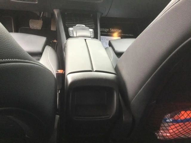 Mercedes-Benz GLA 250 GLA 250 e Style