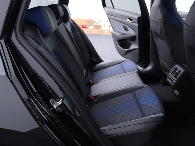 Volkswagen Golf 2.0 TSI 4Motion DSG Variant