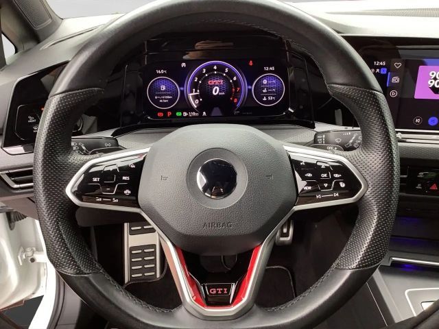 Volkswagen Golf GTI Style