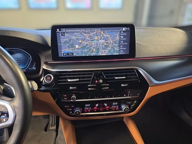 BMW 520 520d M-Sport xDrive