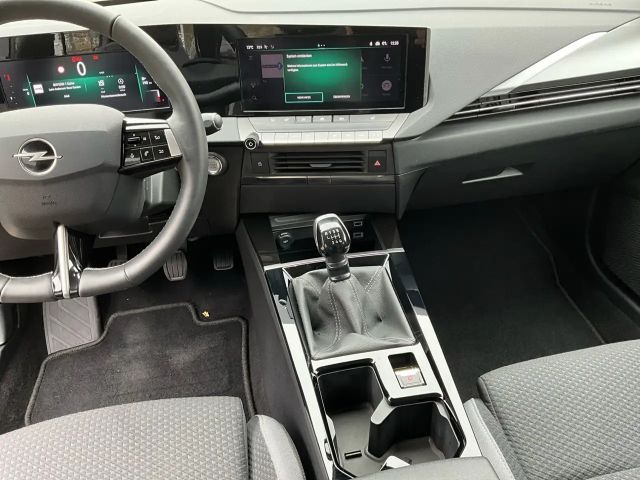 Opel Astra Enjoy Sports Tourer