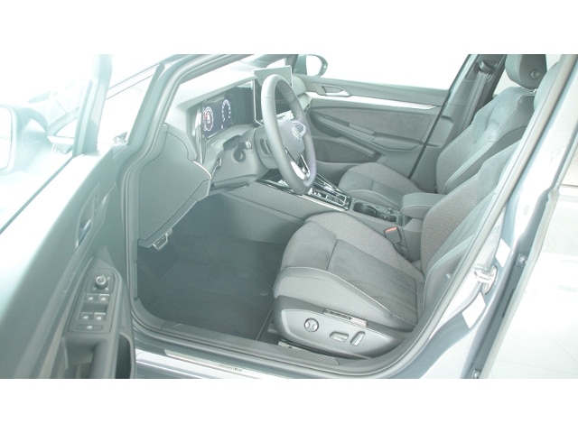 Volkswagen Golf 1.5 eTSI DSG