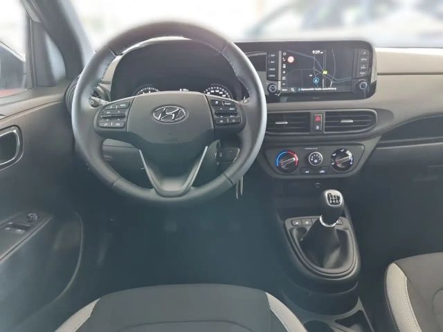 Hyundai i10 1.0