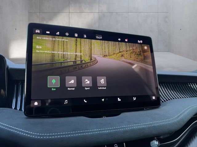 Skoda Superb Sportline iV