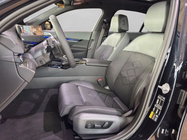 BMW i5 M-Sport M60 Sedan xDrive