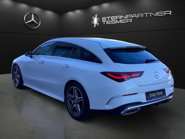 Mercedes-Benz CLA 200 AMG Line Shooting Brake