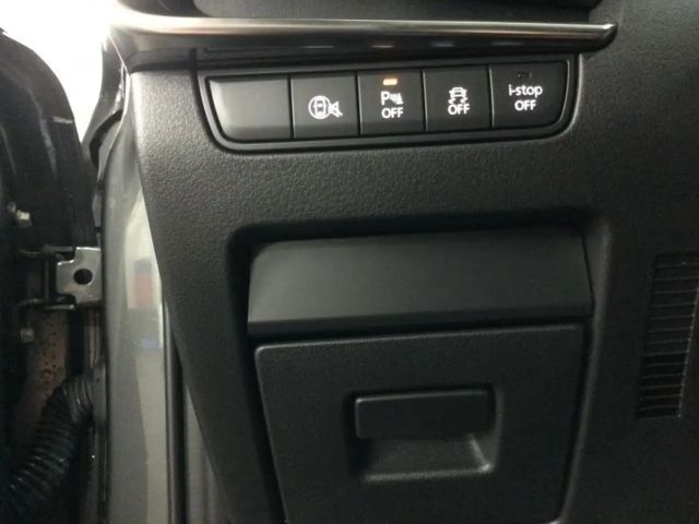 Mazda 3 Homura SkyActiv e-Skyactiv