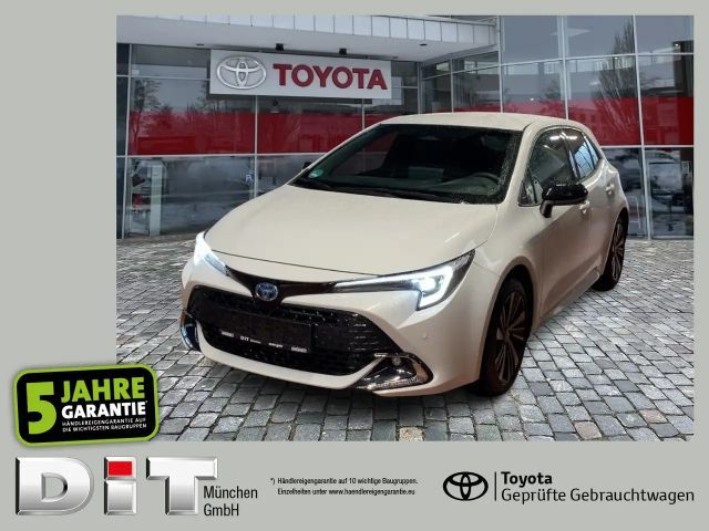 Toyota Corolla 2.0Teamplayer wenig KM*junger Gebrauchter