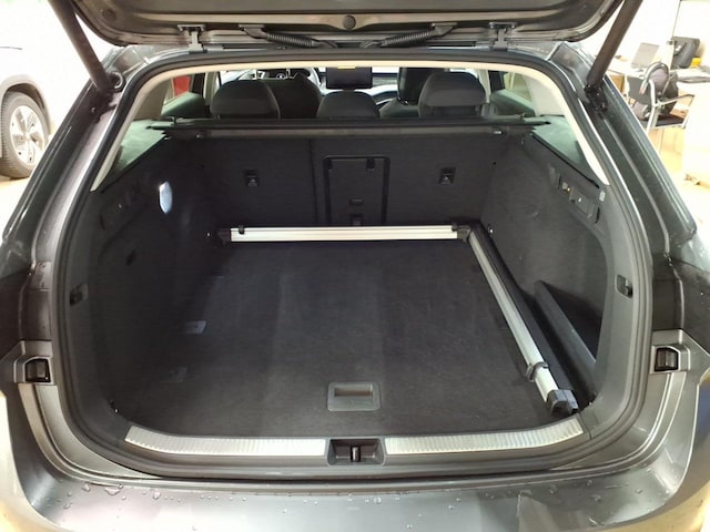 Skoda Superb 2.0 TDI Combi Selection