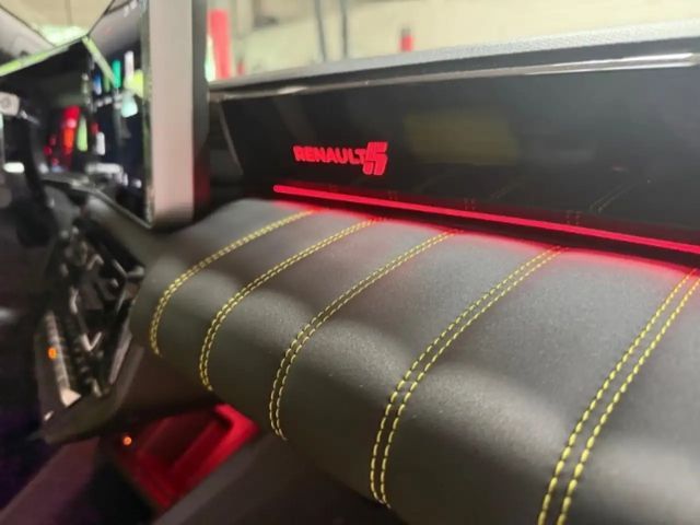 Renault 5 E-Tech Iconic