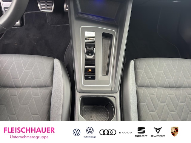 Volkswagen Golf 1.5 eTSI DSG Golf VIII