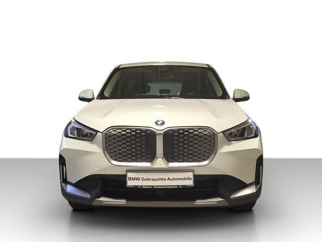 BMW iX1 xDrive30