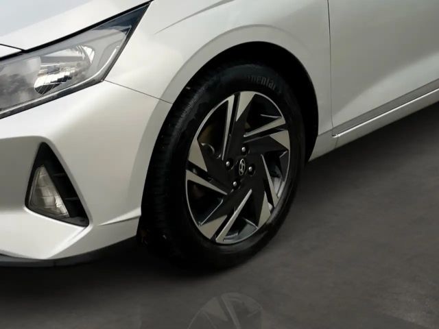 Hyundai i20 Klima+DAB+SHZ+LenkradHZG+GJR