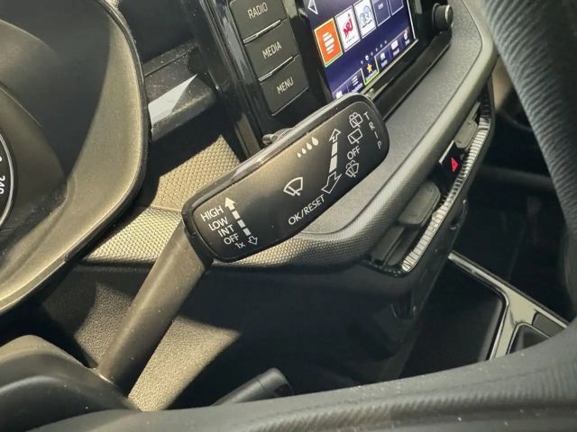 Skoda Fabia 1.0 MPI Essence ABS Fahrerairbag ESP SERVO