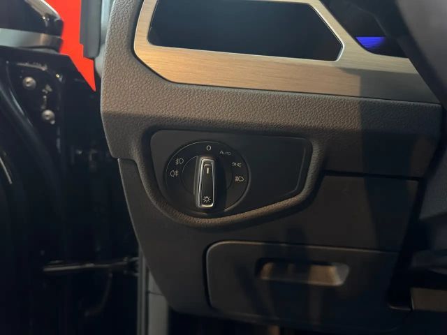 Volkswagen Touran DSG Life