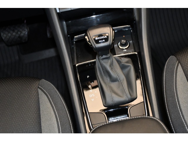 Skoda Karoq 2.0 TDI 4x4 Tour