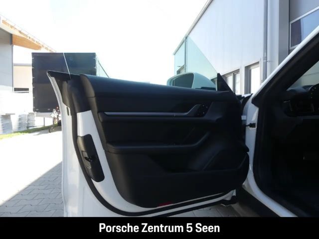 Porsche Taycan 4 Cross Turismo