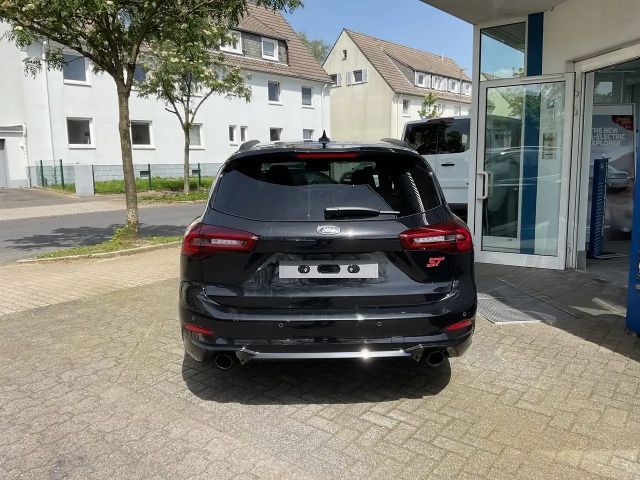 Ford Focus ST Line Wagon