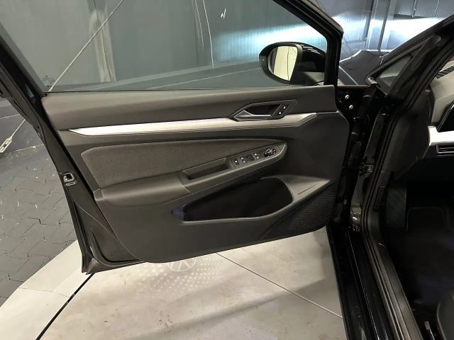 Volkswagen Golf 1.5 eTSI DSG Golf VIII Life