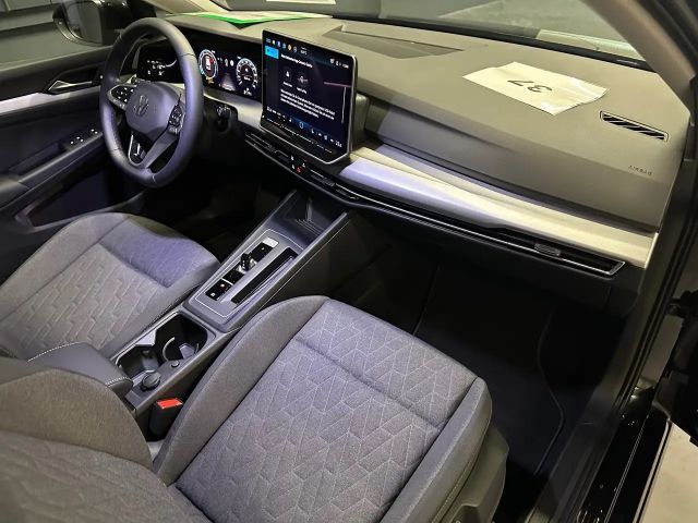 Volkswagen Golf 1.5 eTSI DSG Golf VIII Life