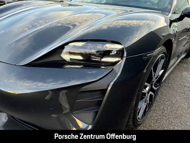 Porsche Taycan Turbo