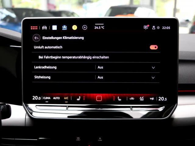 Volkswagen Golf 1.5 eTSI DSG