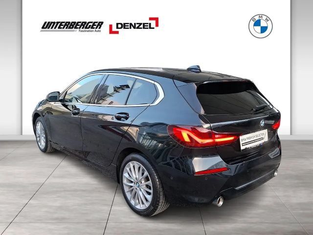 BMW 118 118d Luxury Line Sedan