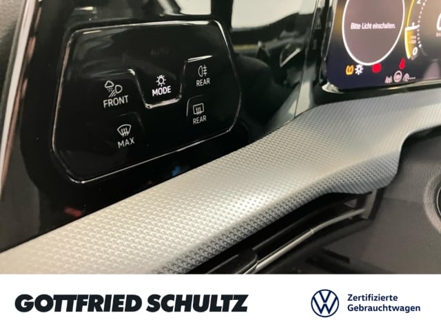 Volkswagen Golf 1.5 TSI Golf VIII