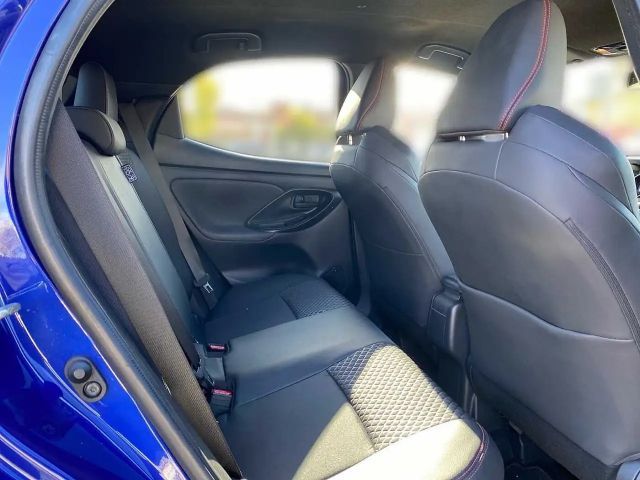 Toyota Yaris Hatchback Hybride VVT-i