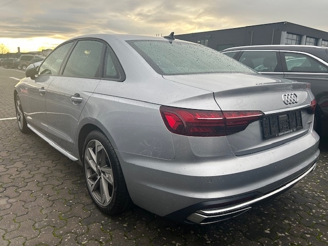 Audi A4 40 TDI Quattro S-Tronic Sedan