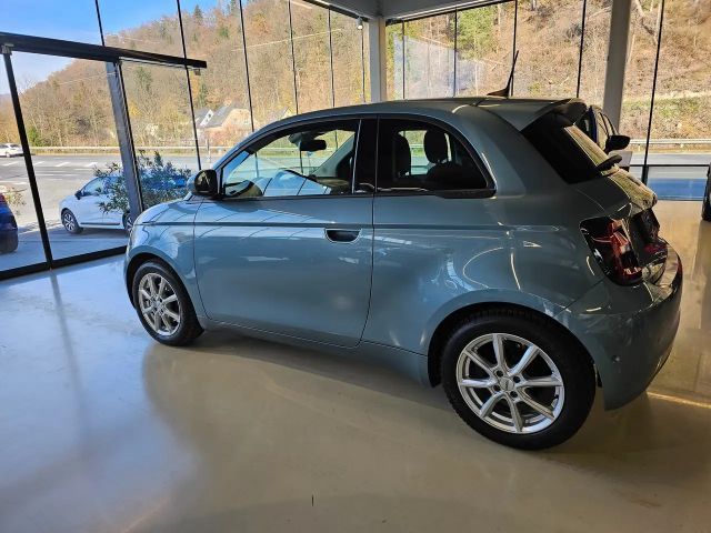 Fiat 500e 42 kWh Passion