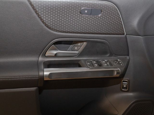 Mercedes-Benz GLB 200 GLB 200 d