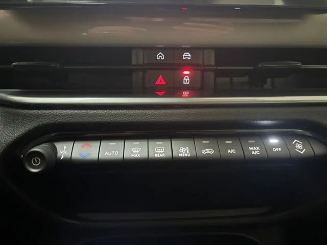 Fiat 600e Style-/Komfortpaket 360°PDC SHZG KAM APPLECAR/ANDR