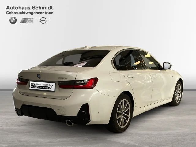 BMW 330 330i M-Sport Sedan xDrive