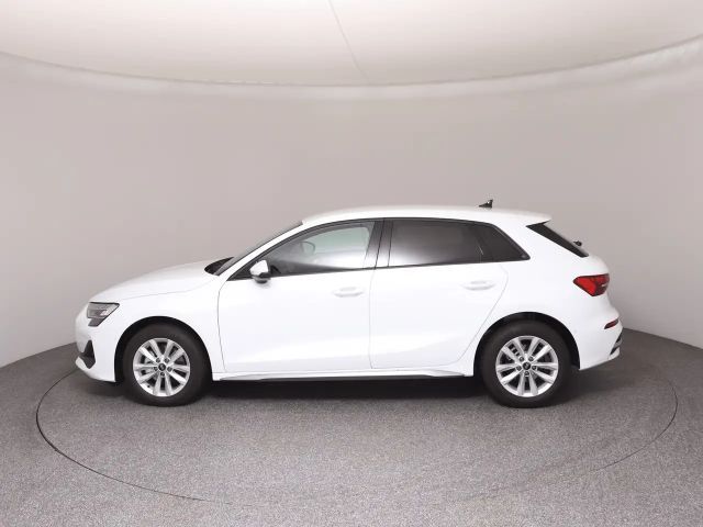 Audi A3 30 TFSI Sedan