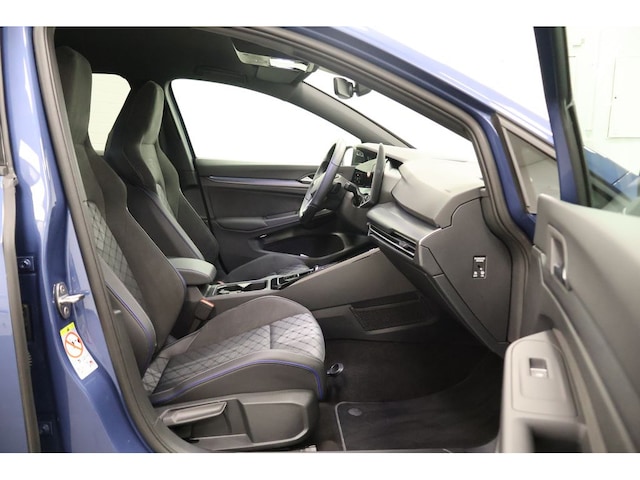 Volkswagen Golf 2.0 TDI DSG Golf VIII R-Line