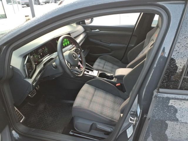 Volkswagen Golf DSG GTI Golf VIII Style
