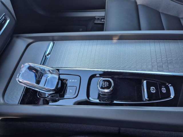 Volvo XC60 AWD Plus T6