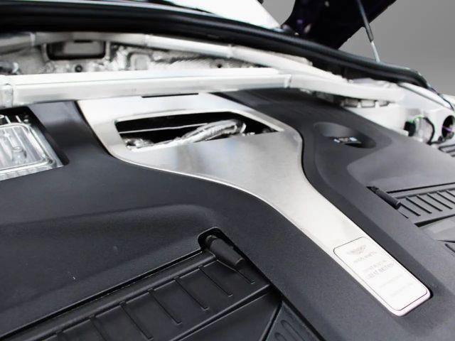 Aston Martin DBX 707 Storm Purple Onyx Black